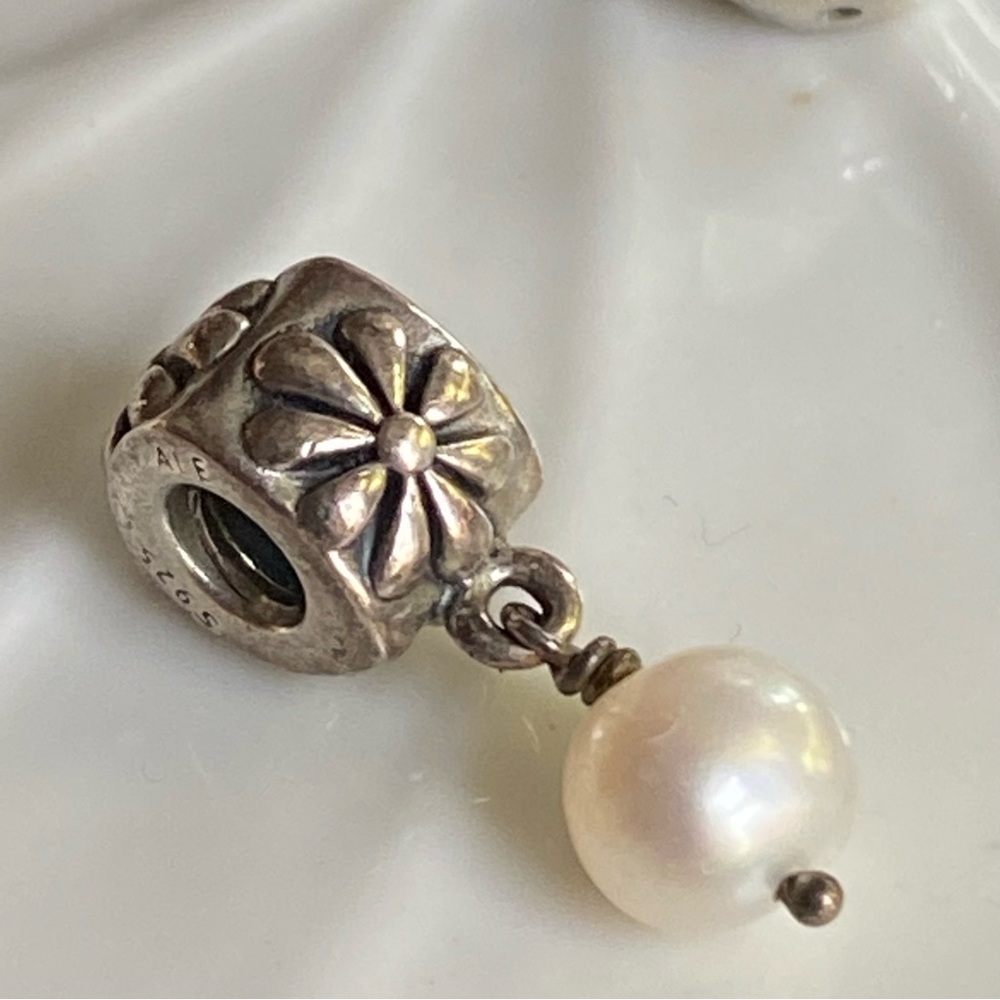 Retired Pandora Pearl dangle charm. Authentic pearl Marked S925 ALE